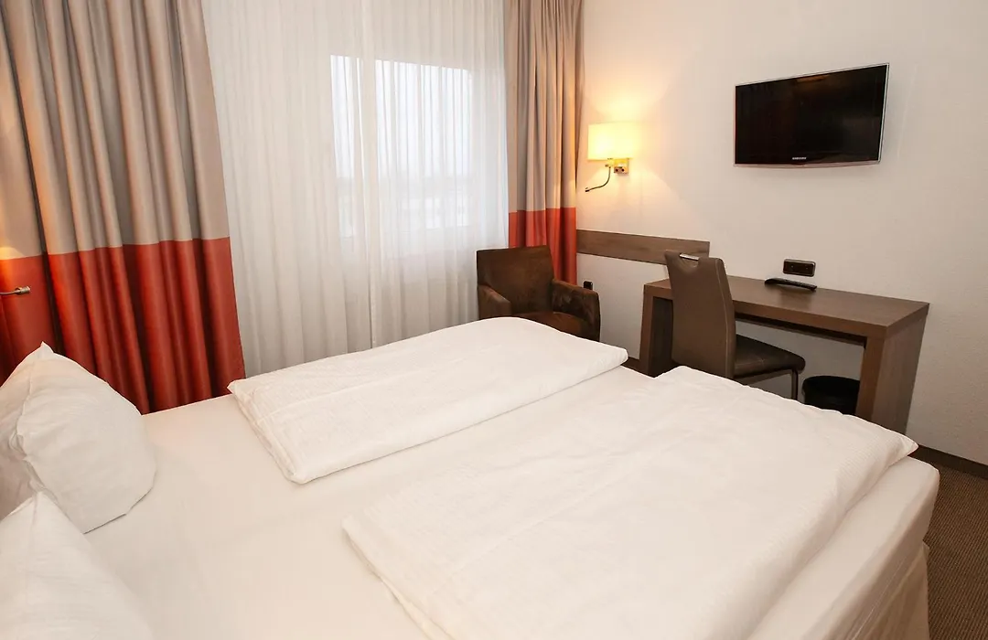 Mercure Hotel Greifswald Am Gorzberg-1