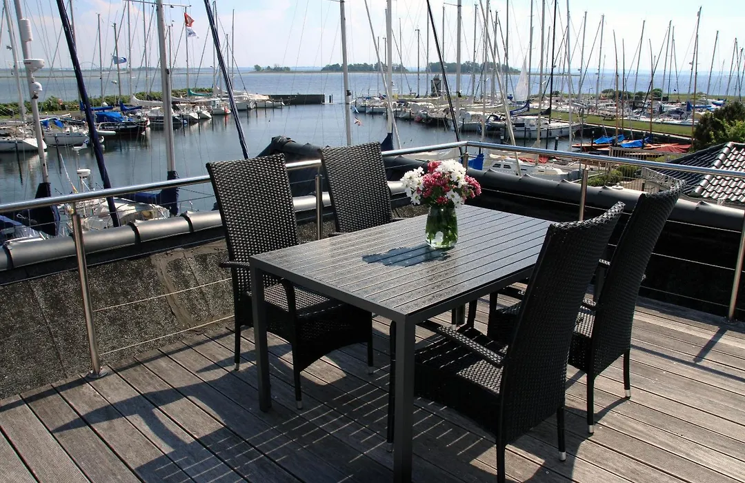Meerblick Lemkenhafen-1
