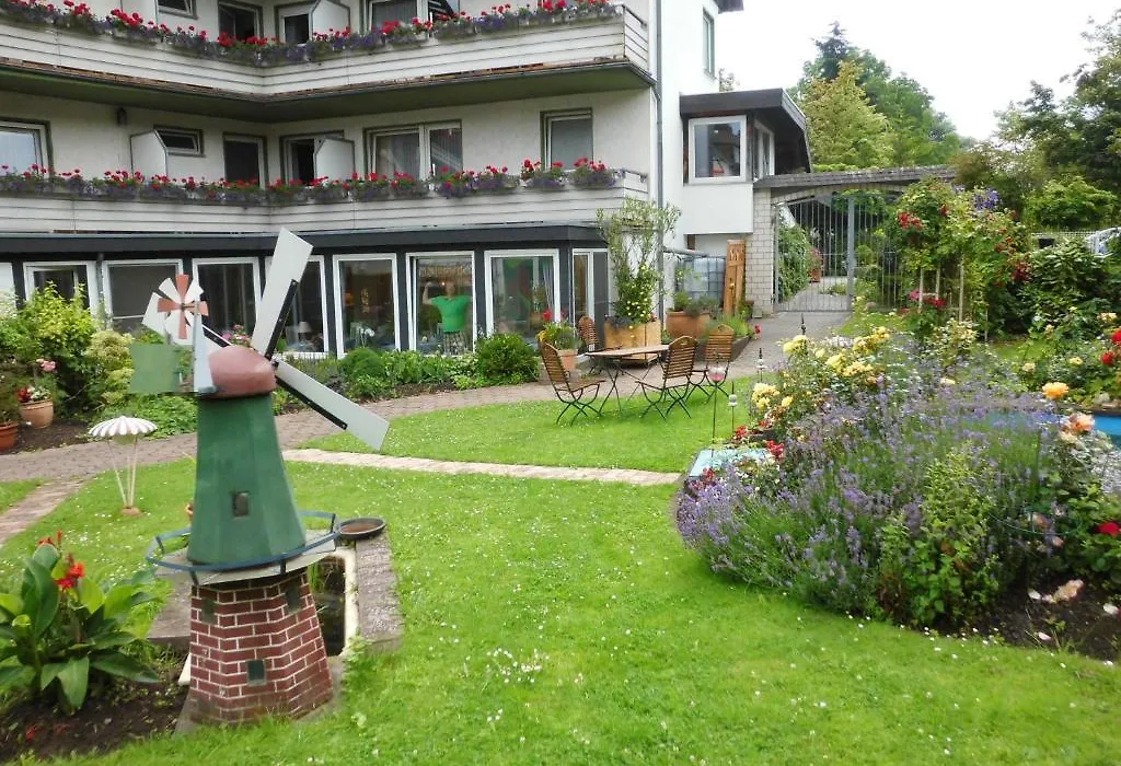 Hotel Engelke Am Schloss-1