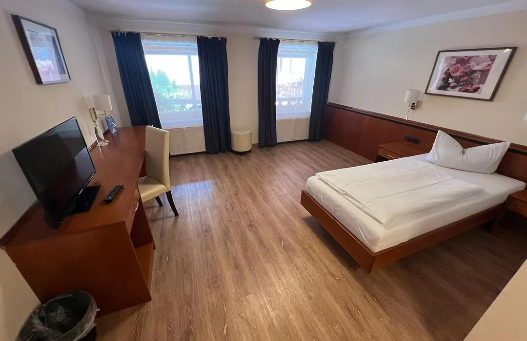 Hotel-Gasthof Postbräu Dingolfing-1
