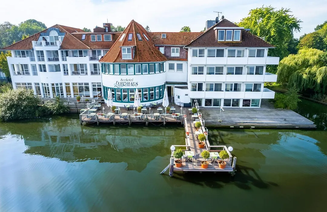 Seehotel Faehrhaus-1