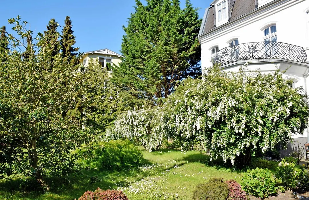 Villa im Ostseebad Baabe-1