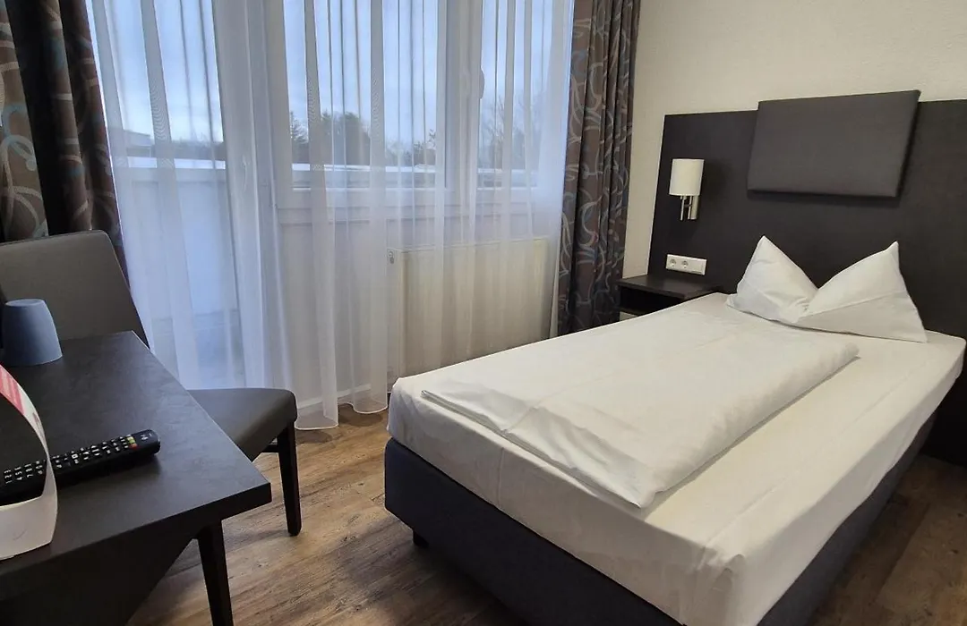 Melvi Hotel Goeppingen-1