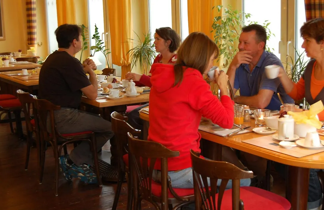 Stadthotel Detmold-1