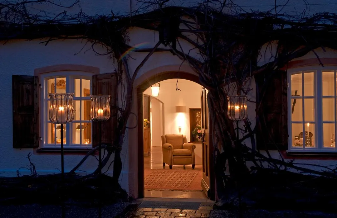 Brauereigasthof-Hotel Aying-1