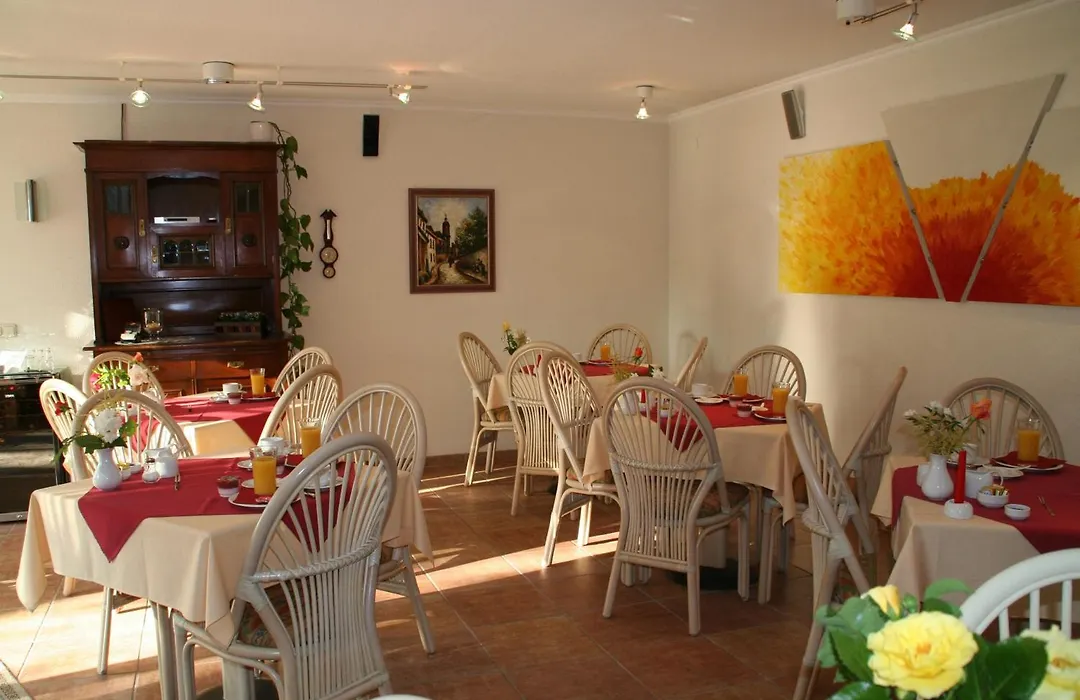 Pension Villa Beer-1