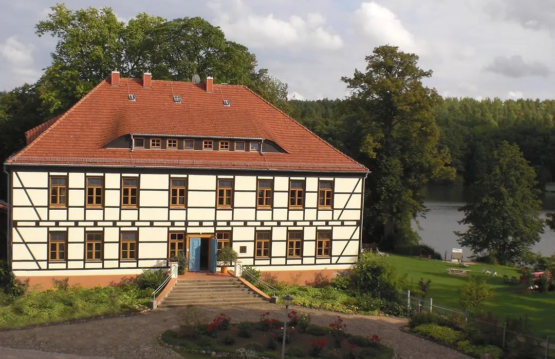Drostenhaus Feldberg-1