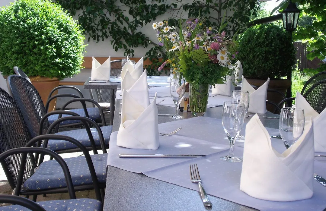 Landhotel Weißes Rössle - Restaurantbetrieb von Donnerstag bis Sonntag-1