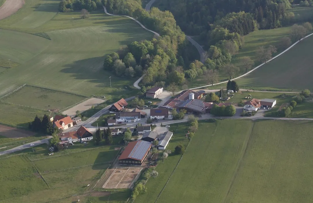 Sonnenhof, Ferienwohnung auf Reitanlage-1