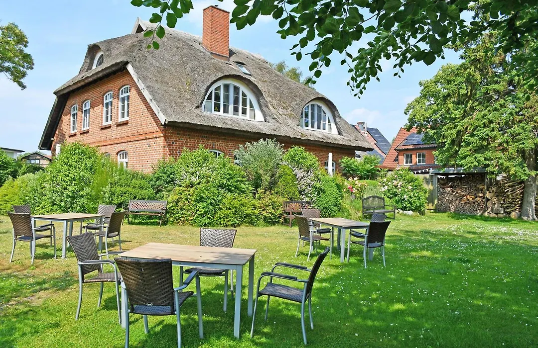 Landhaus Am Deich-1