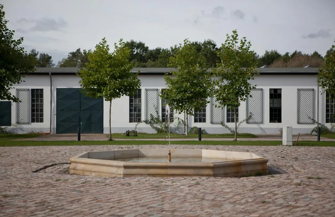 Gut Sarnow - Hotel, Restaurant und Reitanlage-1
