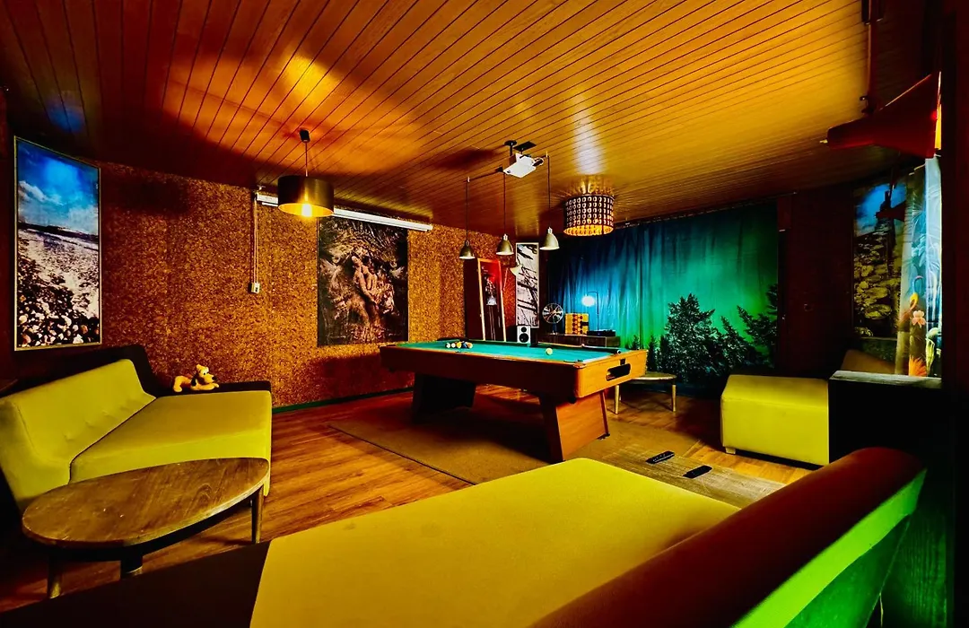 Bookeinfach Bad Ems - Private - Sauna Jacuzzi Whirlpool Swimmingpool Alahna Sup Beachvolleyball Billiards Ping Pong Cinema Theater Music Disco Ball Bbq Und Parkplaetze-1