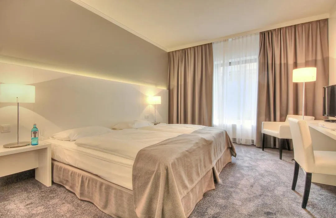 Relexa Hotel Airport Duesseldorf/Ratingen-1
