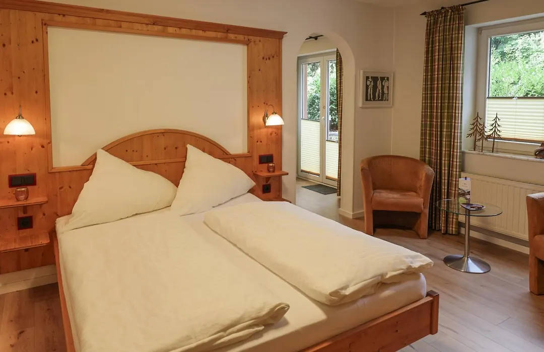 Landhotel Baumwipfel-1