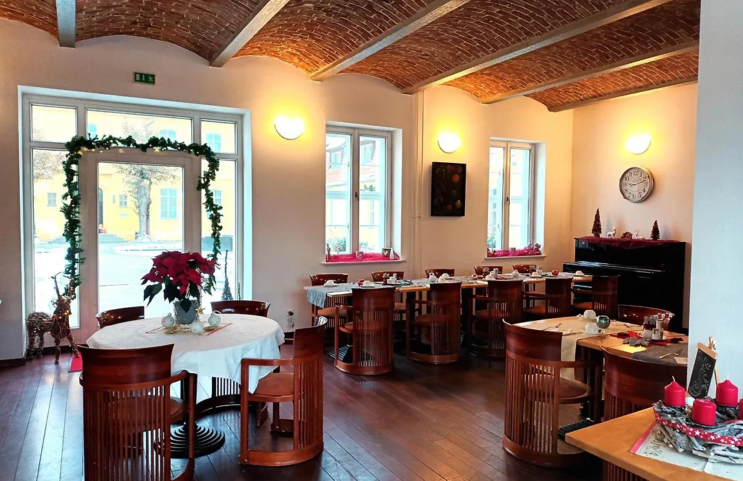 Hotel Vierseithof Luckenwalde-1