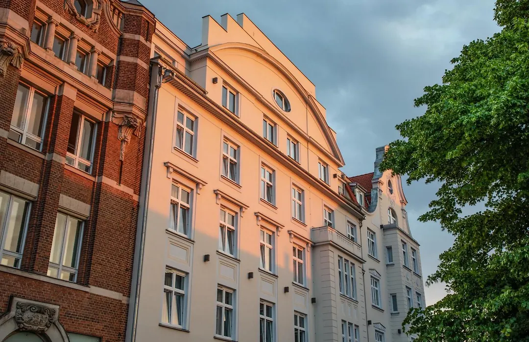 H+ Hotel Luebeck-1