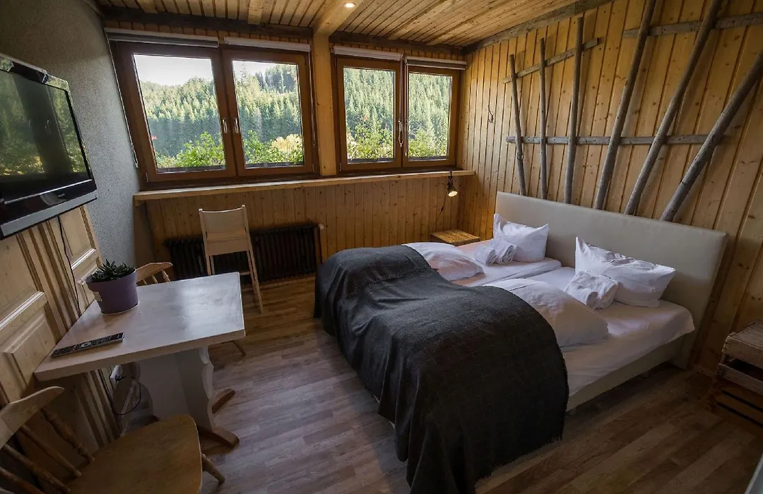 Berghotel und Restaurant Kräuter Chalet-1