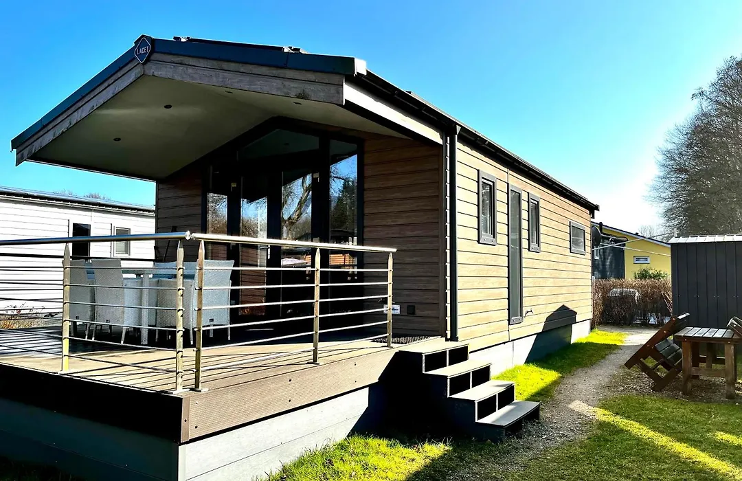 Beach Chalet-1