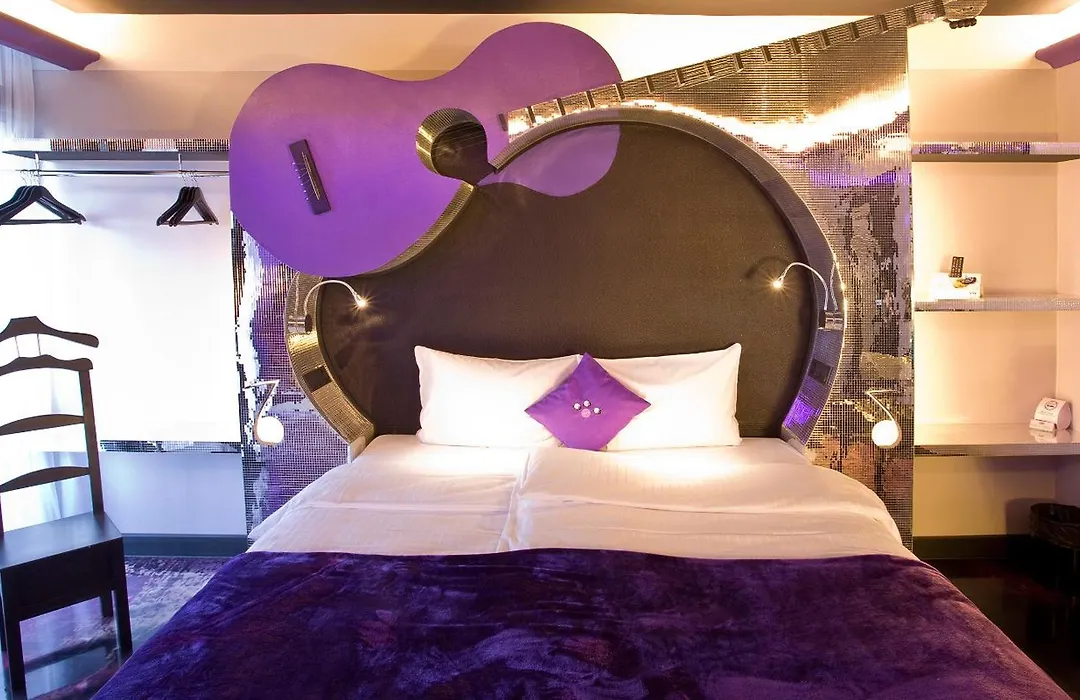 Plaza Inn Stays Design Dortmund-1