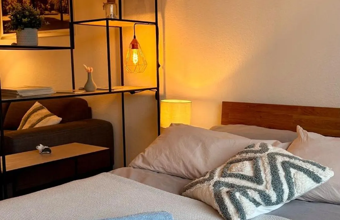 'Das kleine Feine' - Ruhige, helle Ferienwohnung mit Parkplatz und Balkon-1
