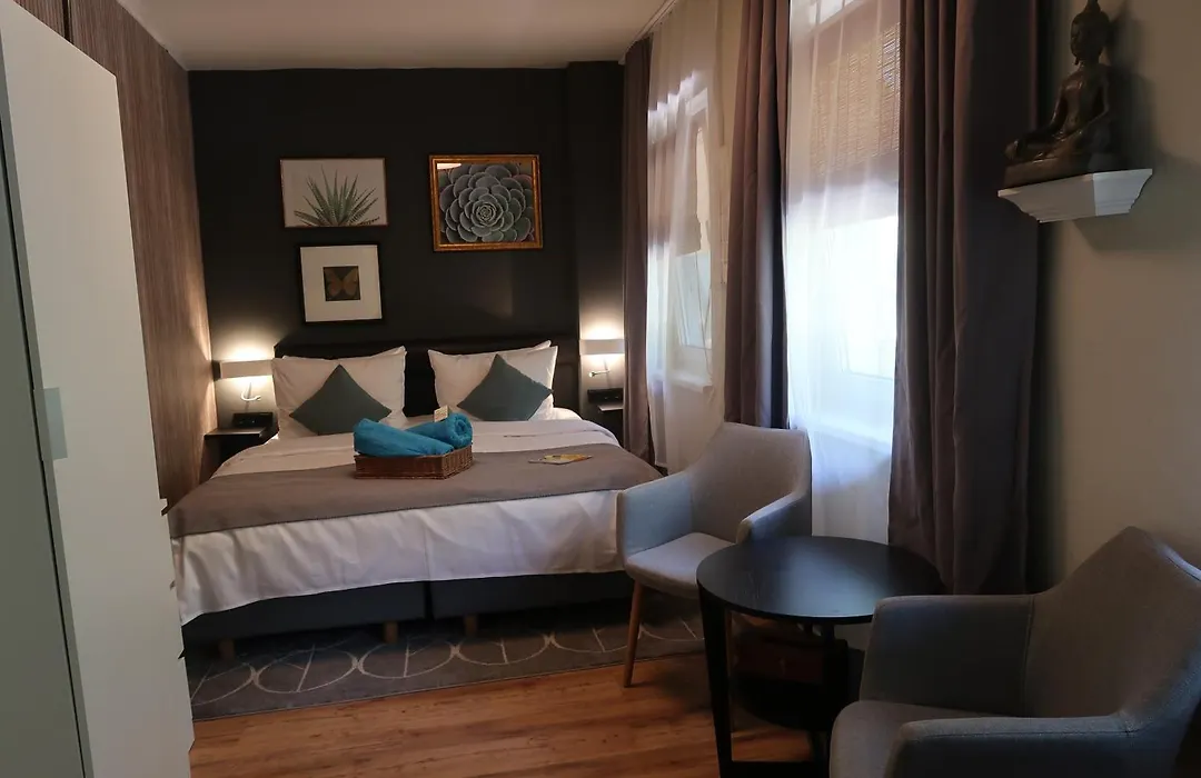 Lodge Hotel Heiligendamm- digitales&rezeptionsloses Hotel-1