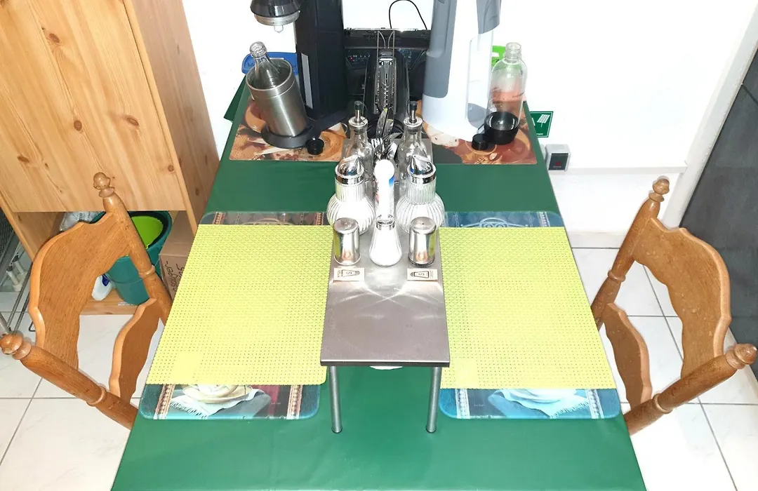 Zimmer Hohbuch mit Achalmblick-1