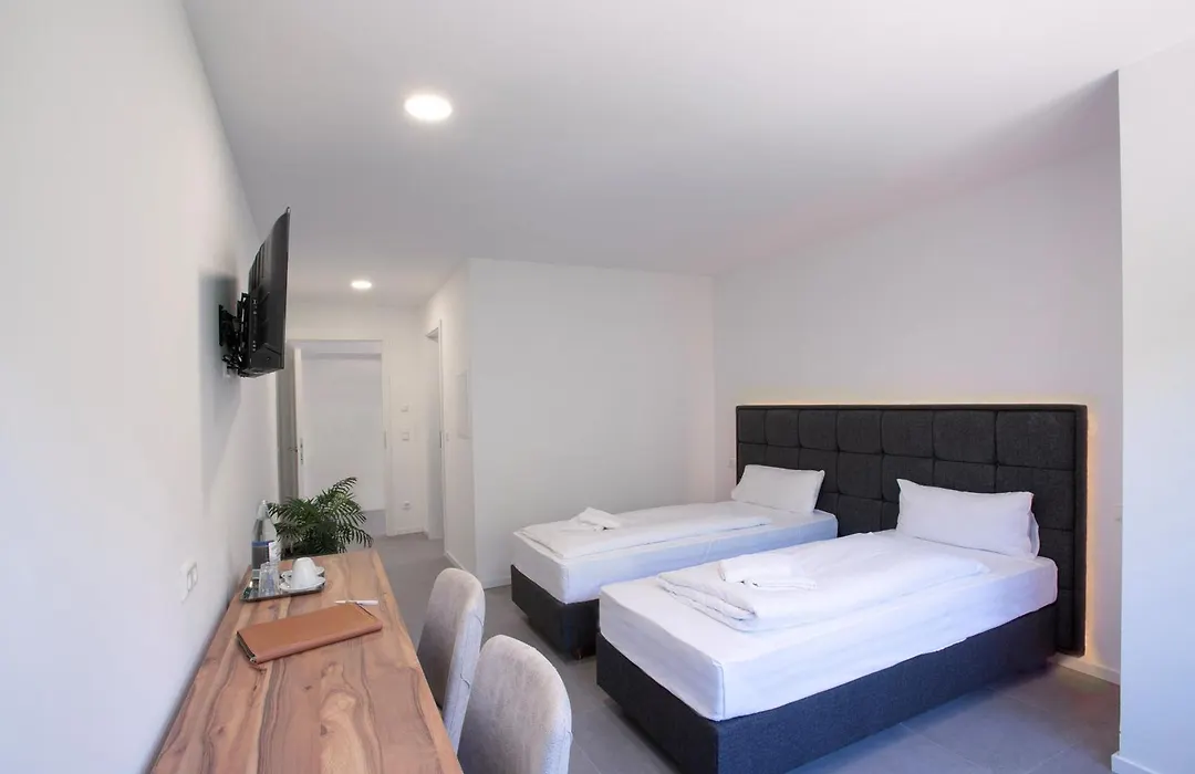 G&G Boardinghouse-1