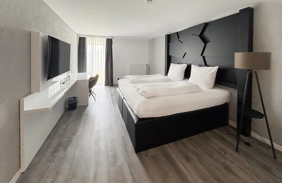 Best Western Parkhotel Weingarten-1