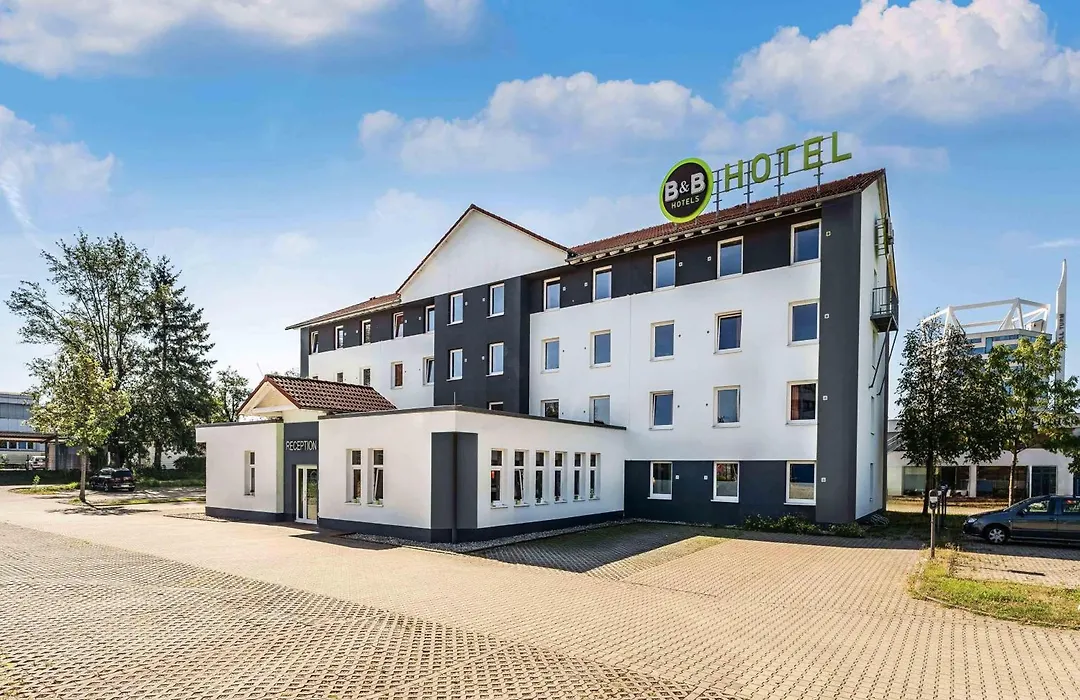 B&B Hotel Freiburg-Nord-1