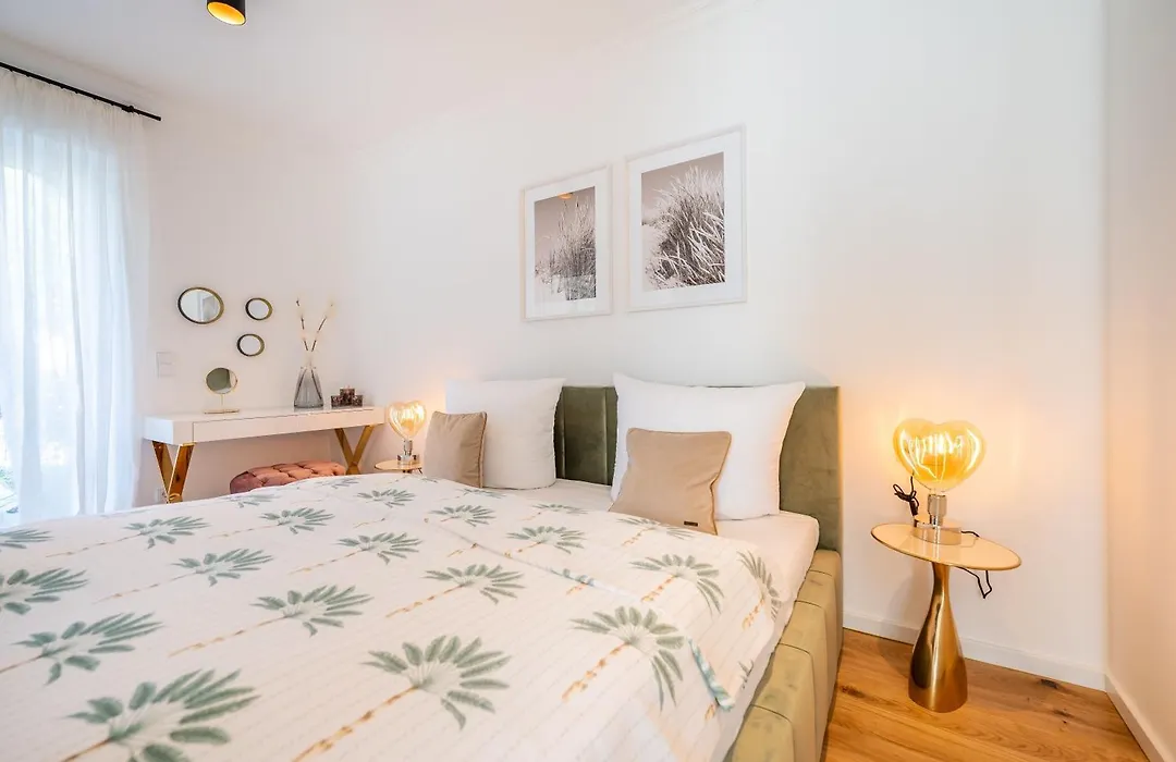 Villa Chloe Binz - App 1 Am Kurpark, Binz Exquisit-1