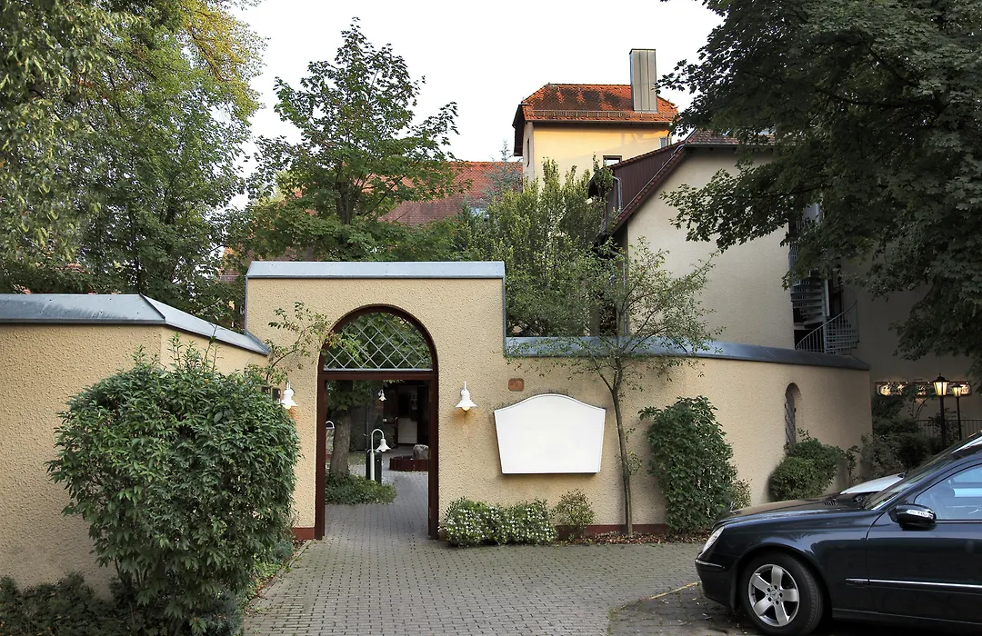 H+ Hotel Nürnberg-1
