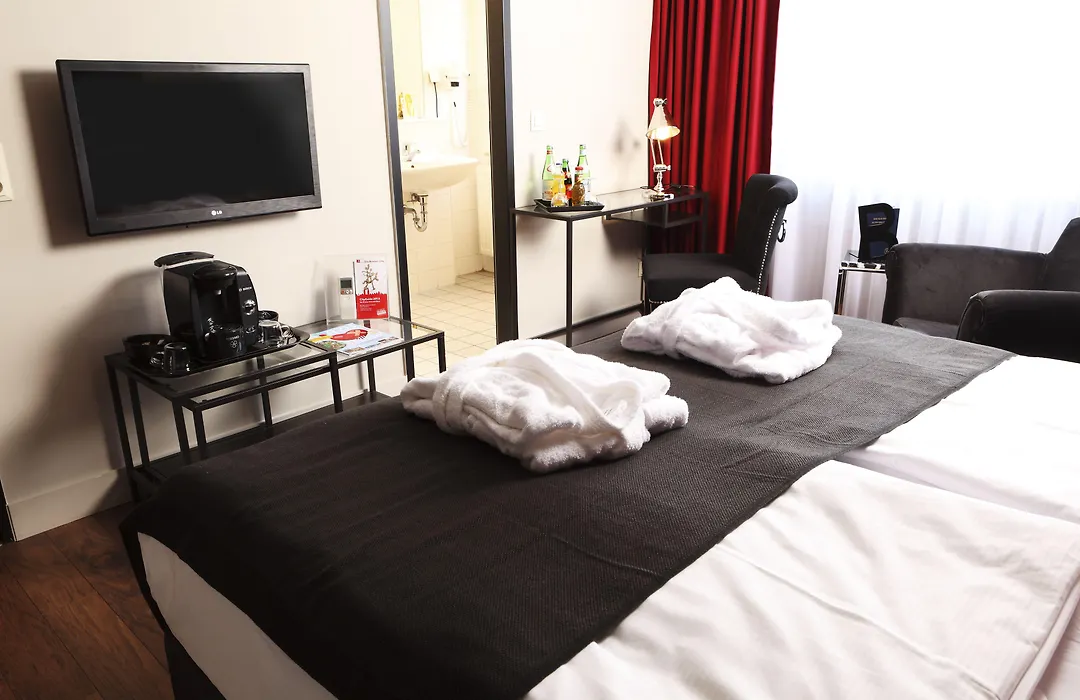 Tryp By Wyndham Bremen Airport-1