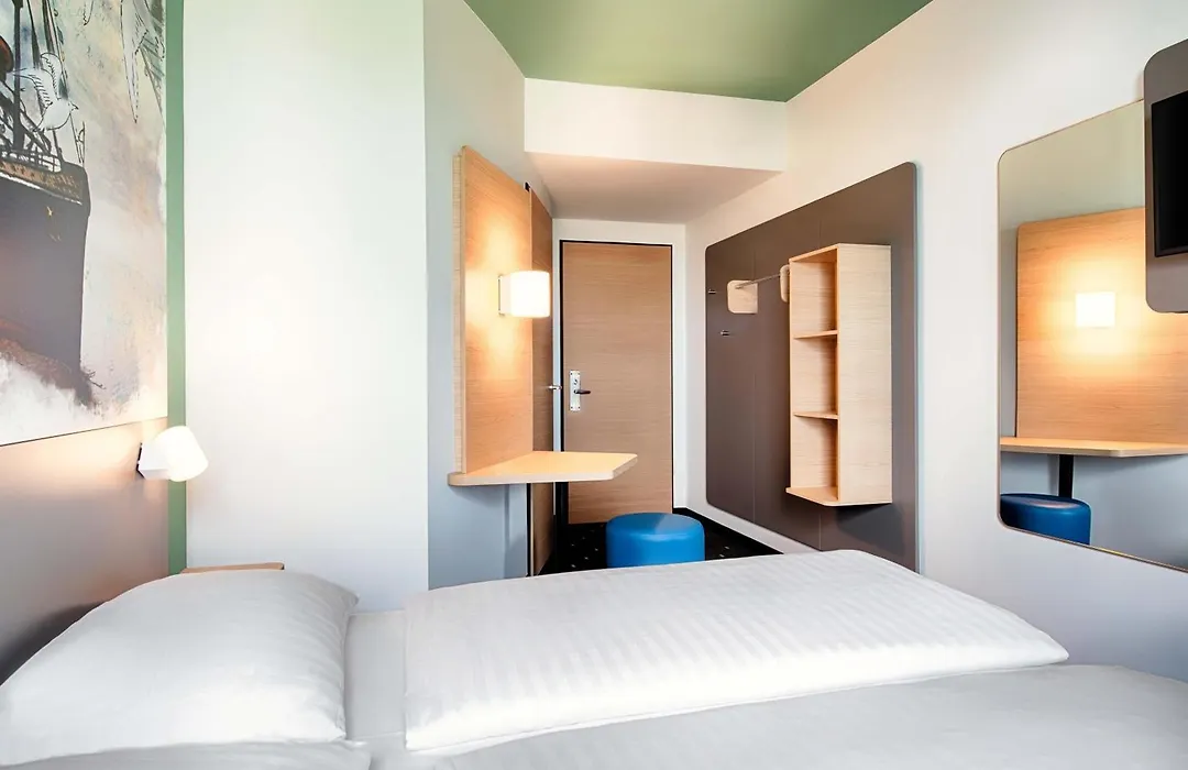 B&B Hotel Wilhelmshaven-1