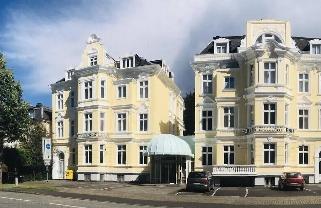 Hotel Kaiserhof Deluxe-1