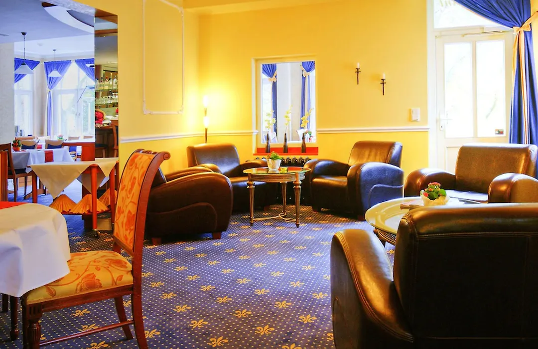 Kurpark Hotel-1
