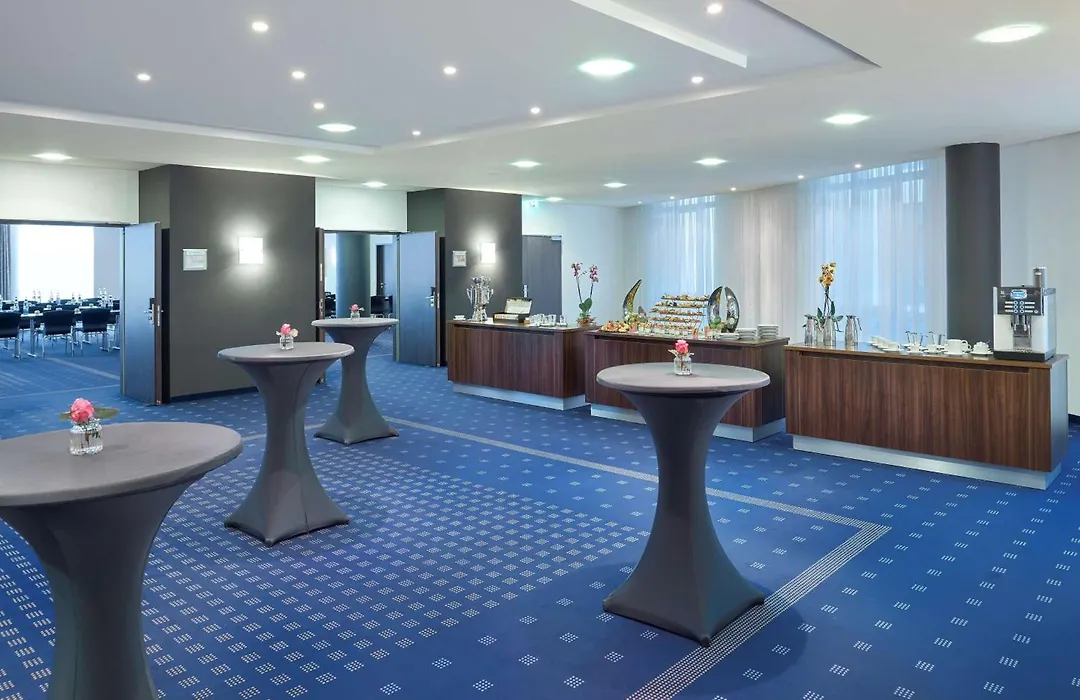 Dorint Hotel Am Dom Erfurt-1