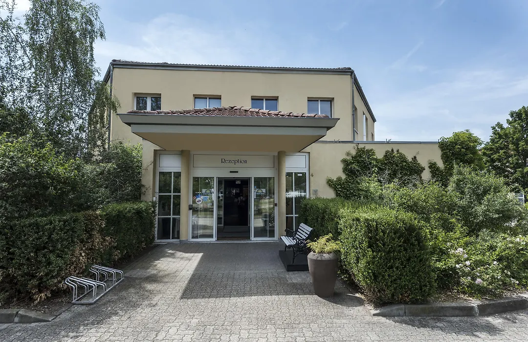 Days Inn Dessau-1
