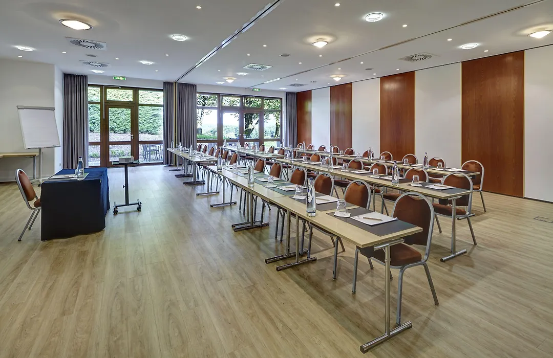 Trans World Hotel Kranichhoehe-1