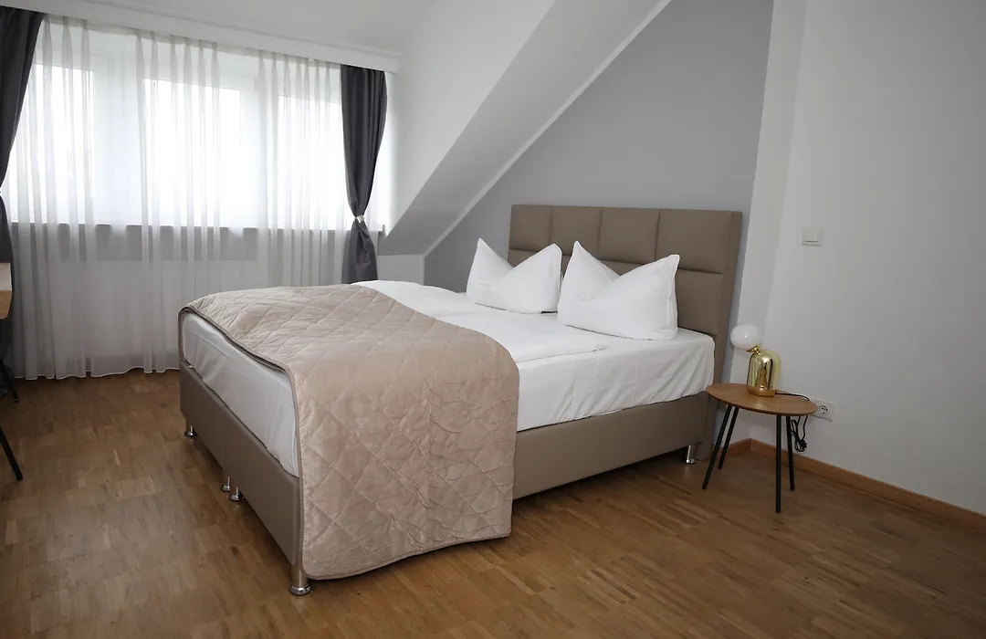 TM Hotel Düsseldorf-1