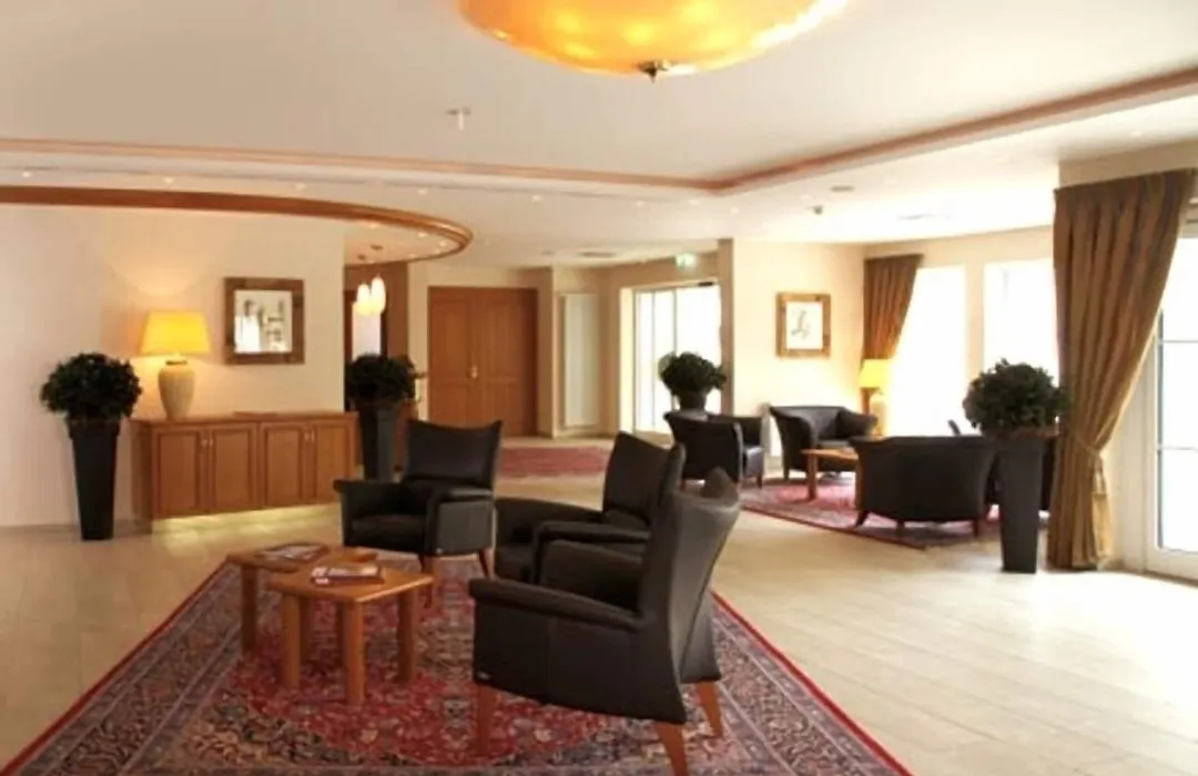 Waldhotel Nachtigall-1
