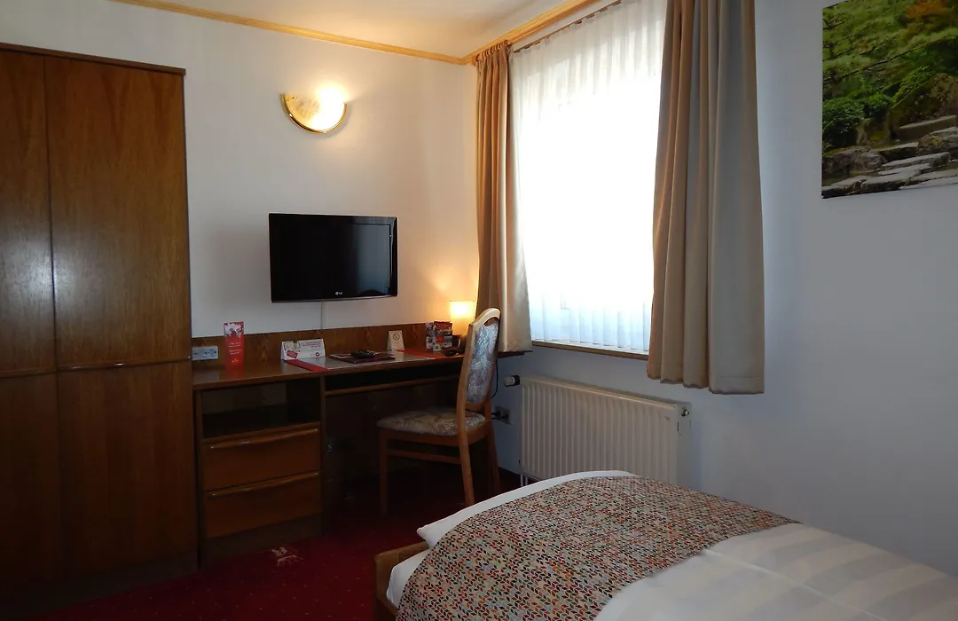 Hotel Kaiserquelle-1