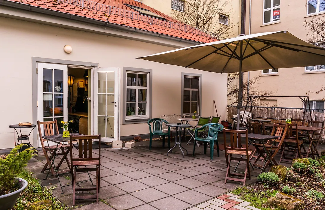 Labyrinth Hostel Weimar-1