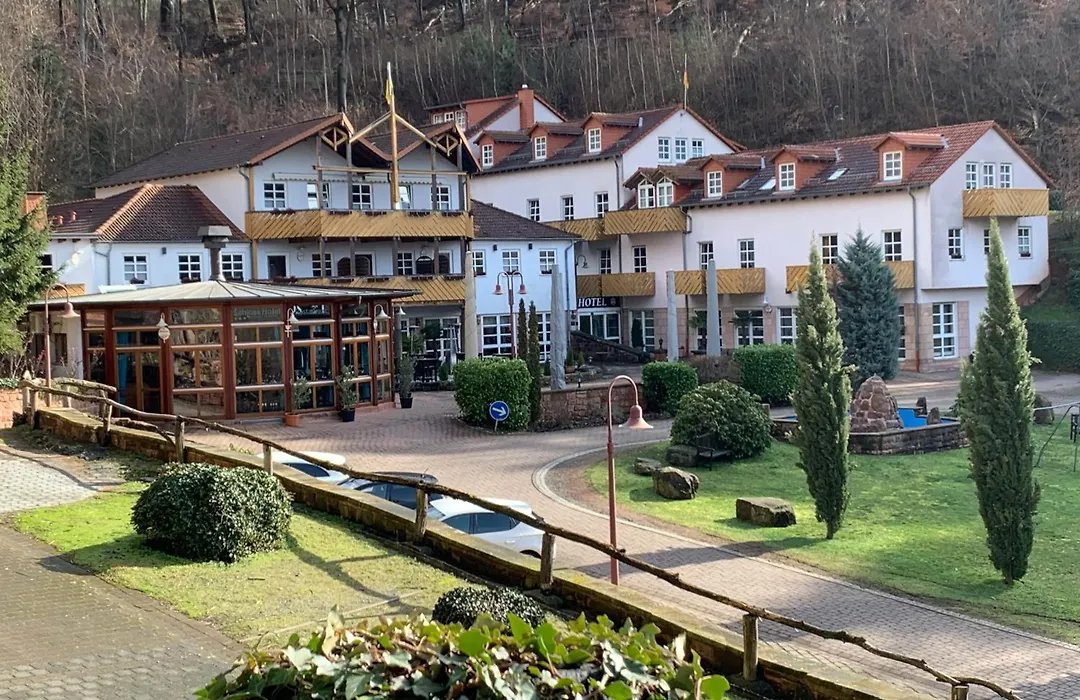 Schlosshotel Landstuhl-1