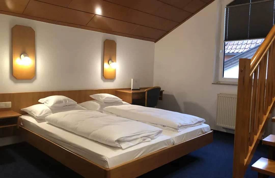 Landhotel Gasthof Zur Krone-1
