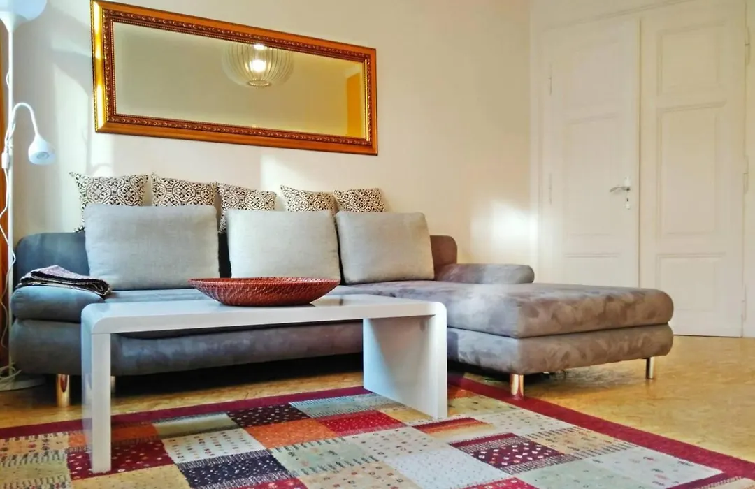 2Bed Old Town Apt Sleeps 6 - Rooftop Terrace Wifi-1