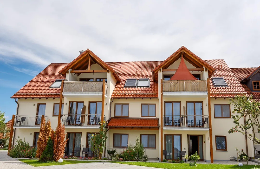 Gasthaus und Landhotel Wiedmann-1