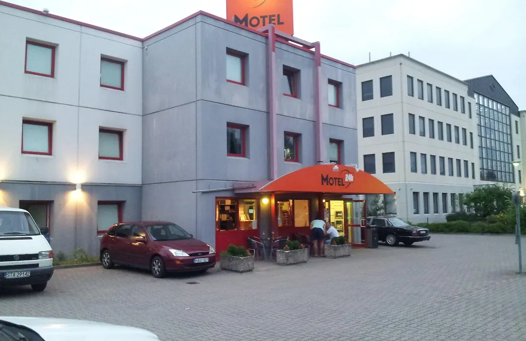 Motel 24H Hannover-1
