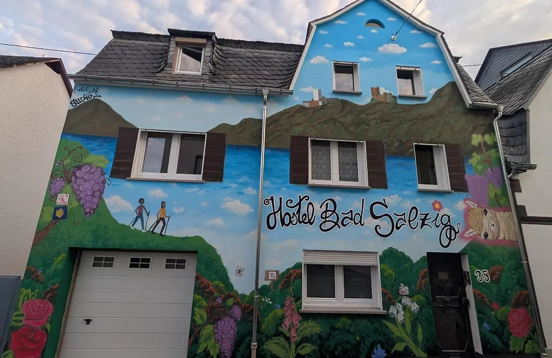 Hostel Bad Salzig-1