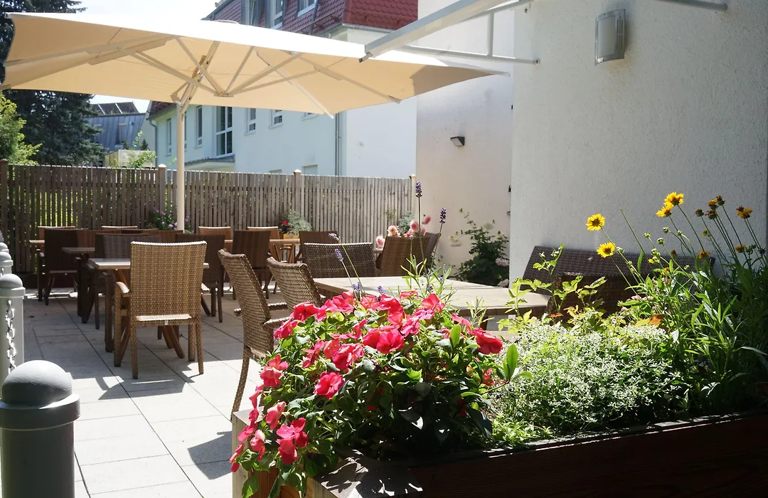 Hotel Am Ostpark-1