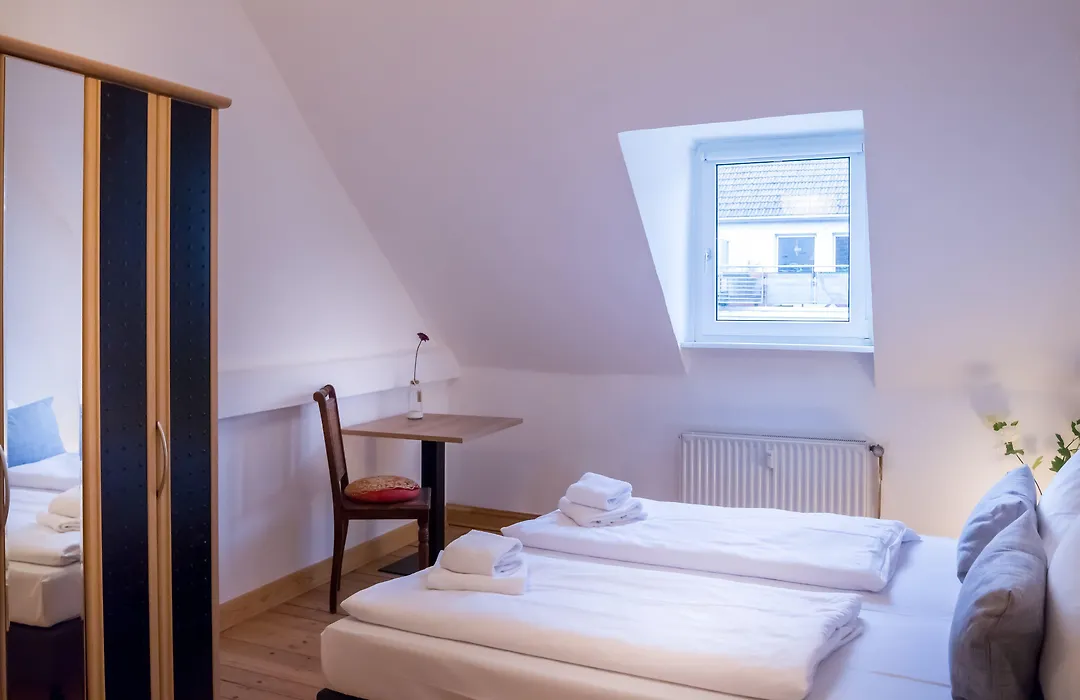 Dingdong Koblenz - City Apartments-1